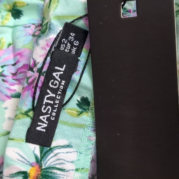 Nasty Gal Green and Purple Daisy Print Frill Waist and Straps Mini Dress Size 2 - Picture 5 of 7